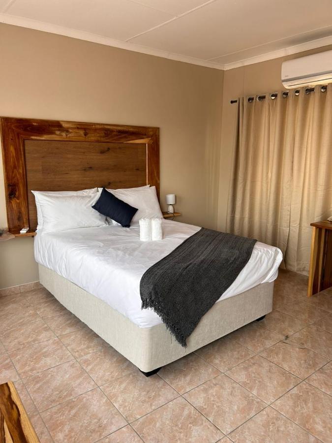 The Botanical Gardens Hotel Rundu Exterior foto